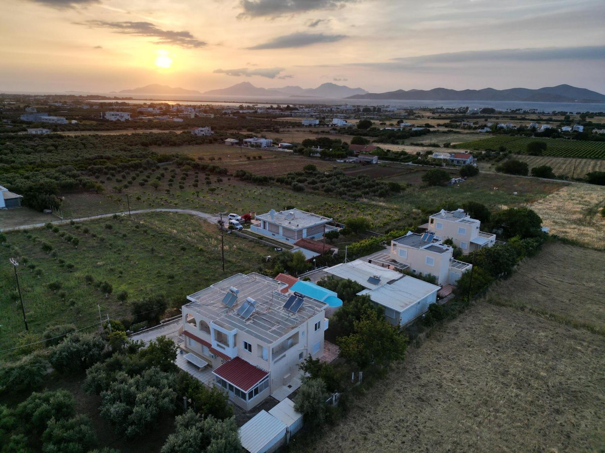 Peaceful Apartment, In The Nature, With Yard "3" Ziparion Экстерьер фото